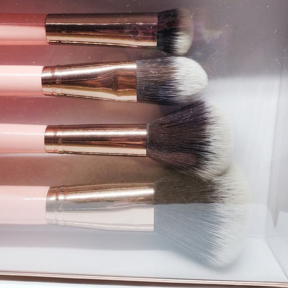 Luxie Face Complexion Rose Gold Brush Set - Picture 3 of 4